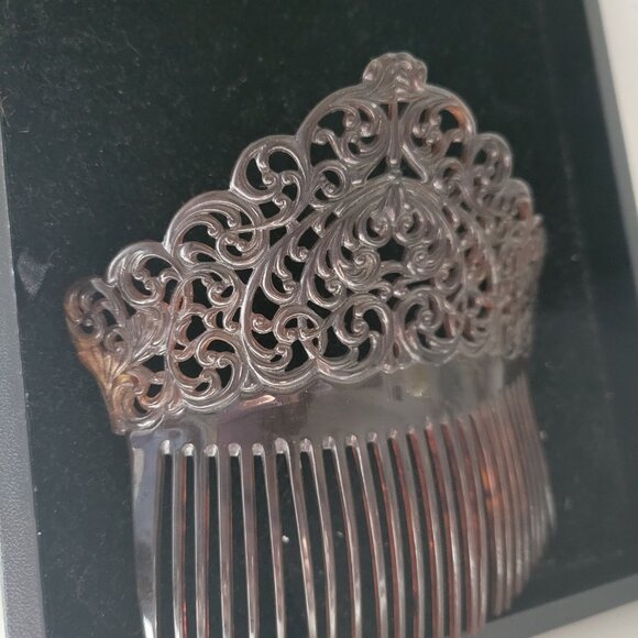Vintage Large Spanish Mantilla Comb of Tortoiseshell Color main image 6